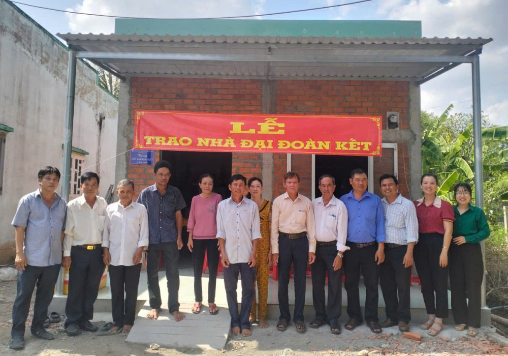 Hỗ trợ xây dựng, sửa chữa nhà Đại đoàn kết là một trong những hoạt động Tháng cao điểm “Vì người nghèo” (Ảnh tư liệu)