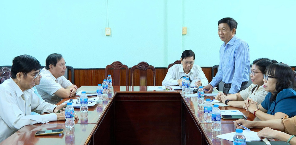 Đại biểu đóng góp ý kiến Văn kiện Đại hội đại biểu toàn quốc lần thứ XIV của Đảng 