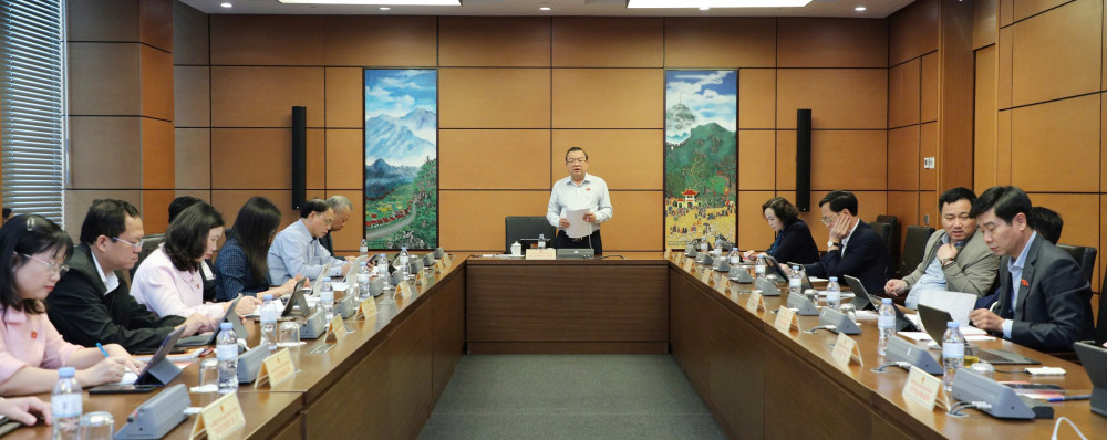 Đại biểu tham dự buổi thảo luận tổ