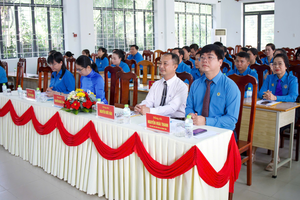 Đại biểu dự hội nghị