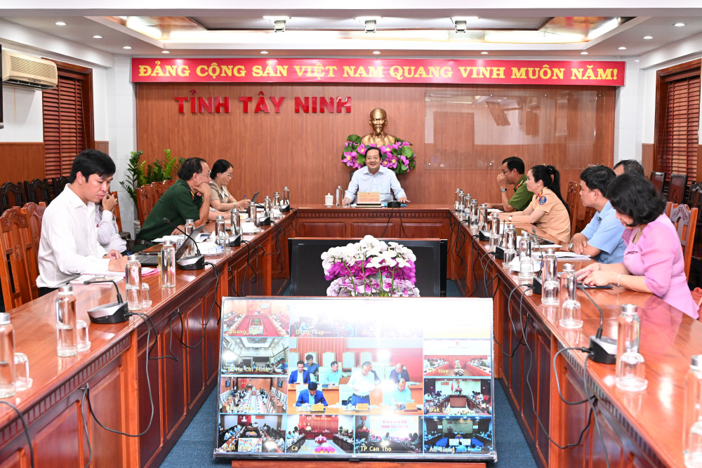 Các đại biểu dự tại điểm cầu tỉnh Tây Ninh