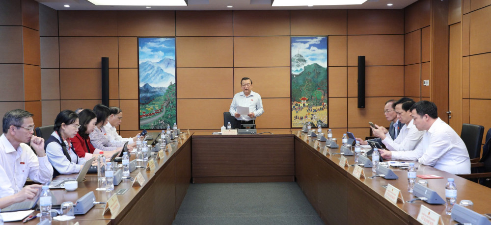 Đại biểu tham dự buổi thảo luận tổ