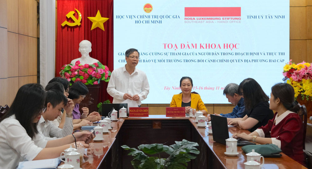 PGS.TS Lê Văn Chiến – Viện trưởng Viện Lãnh đạo học và Hành chính công, Học viện Chính trị quốc gia Hồ Chí Minh phát biểu tại buổi làm việc