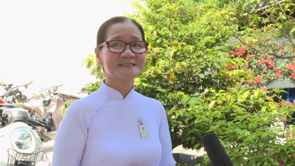 Lễ sanh Hương Tiền - Phó Cai quản đặc trách Nữ phái Họ đạo liên khu phố Long Kim