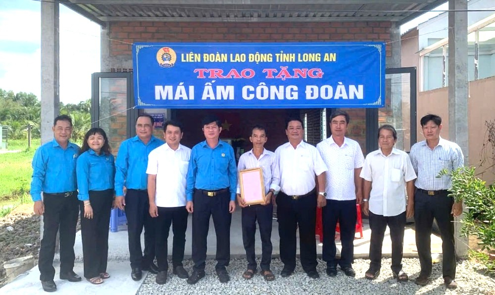 MTTQ và các tổ chức chính trị - xã hội triển khai nhiều hoạt động chăm lo cho người dân