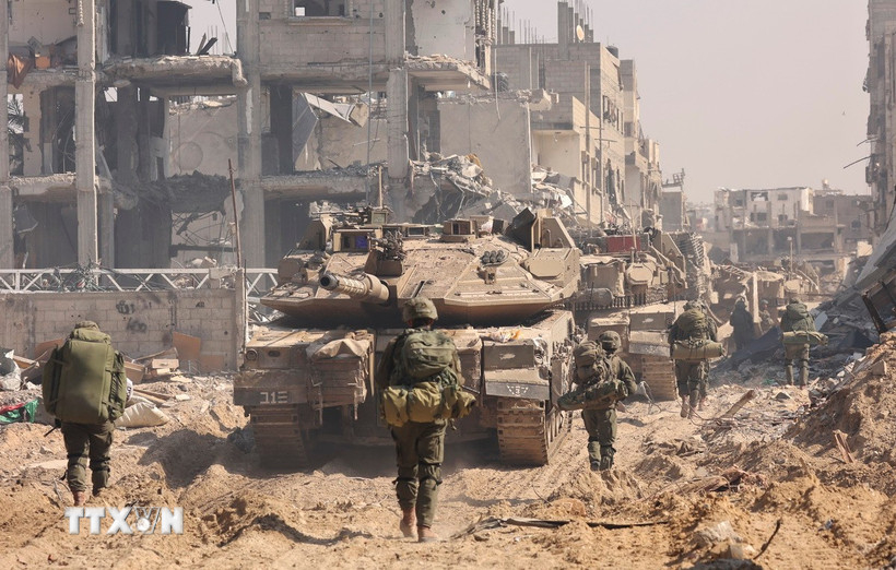Quân đội Israel được triển khai tại Dải Gaza. (Ảnh: THX/TTXVN)