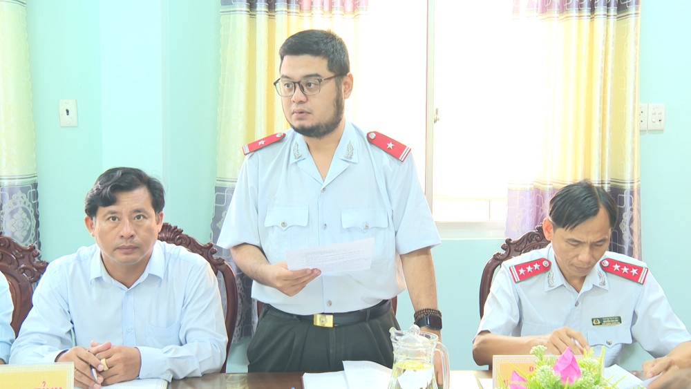 Đại diện Thanh tra tỉnh thông tin một số nội dung về công tác giải quyết đơn thư trong thời gian qua