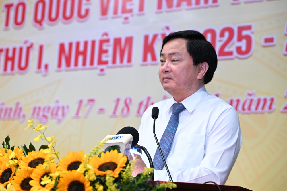 Bí thư Tỉnh ủy Nguyễn Văn Quyết phát biểu tại Đại hội