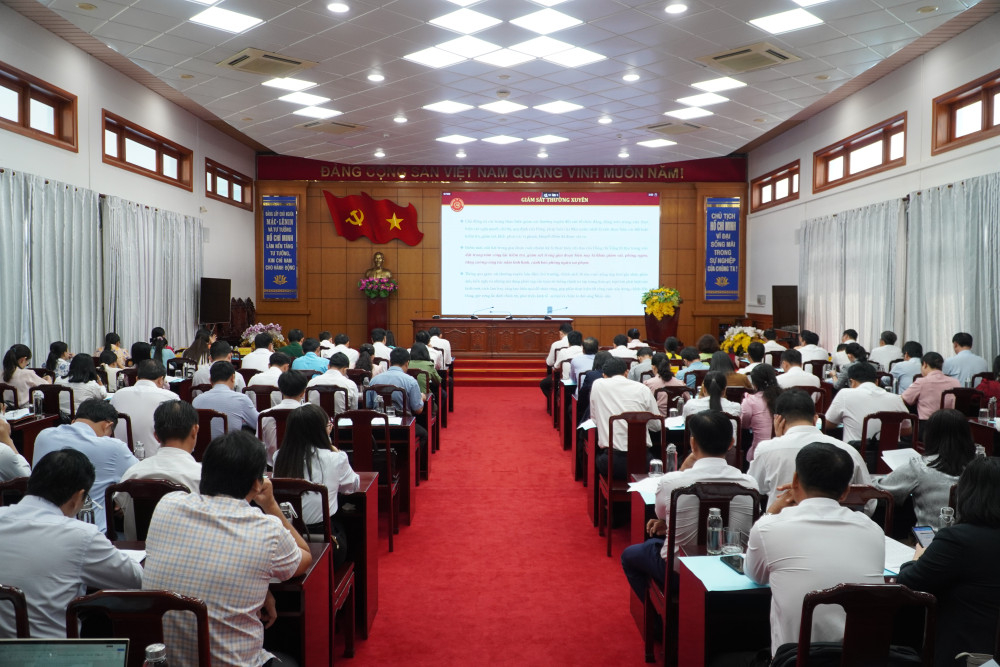 Hội nghị được kết nối 3 điểm cầu Trung ương và các tỉnh, thành uỷ trực thuộc