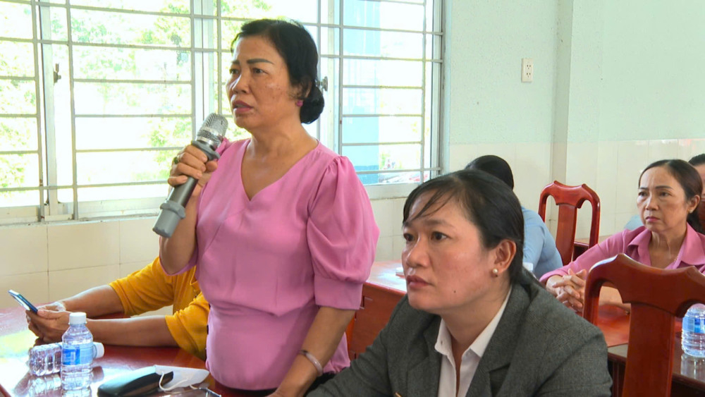 Cử tri xã Mỹ An kiến nghị, phản ánh tại buổi tiếp xúc