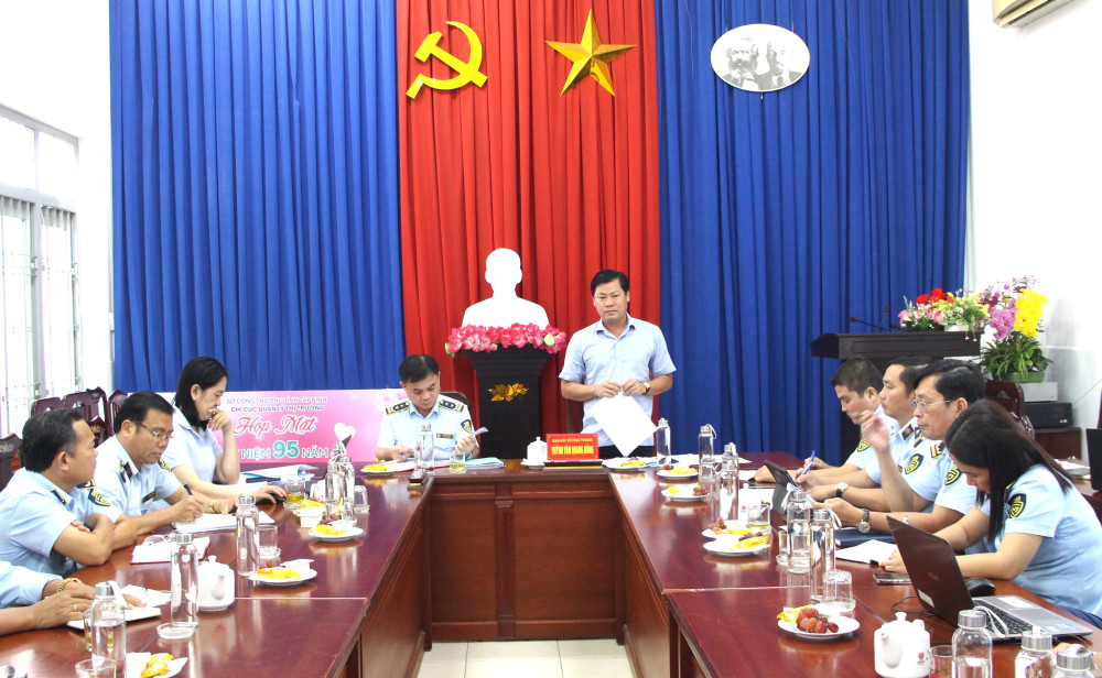 Giám đốc Sở Công Thương Huỳnh Văn Quang Hùng phát biểu chỉ đạo hội nghị