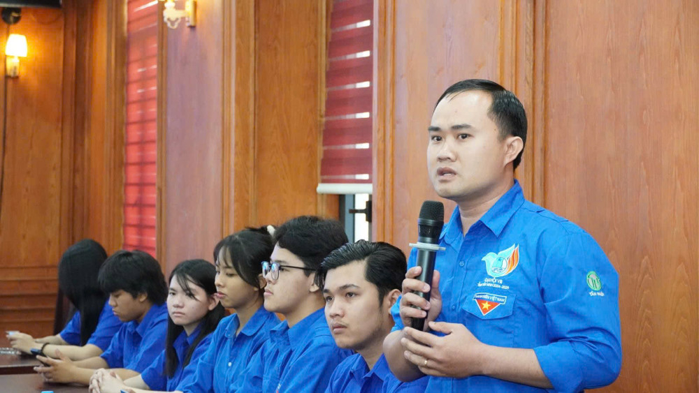 Đoàn viên, thanh niên phát biểu ý kiến