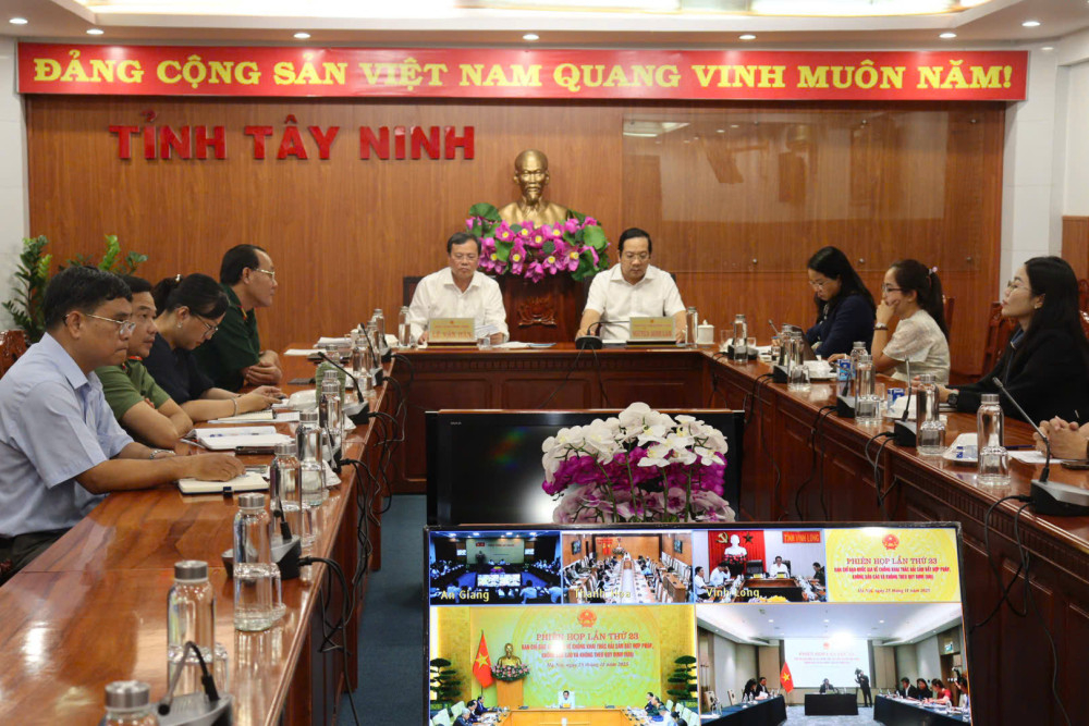 Các đại biểu tham dự cuộc họp tại điểm cầu tỉnh Tây Ninh