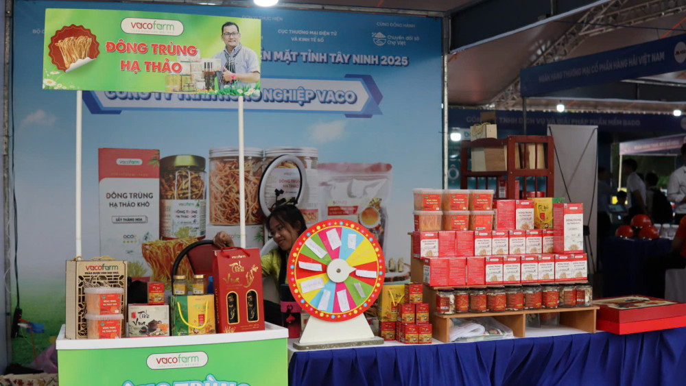 Hơn 50 doanh nghiệp tham gia Phiên chợ thanh toán không tiền mặt Tây Ninh năm 2025