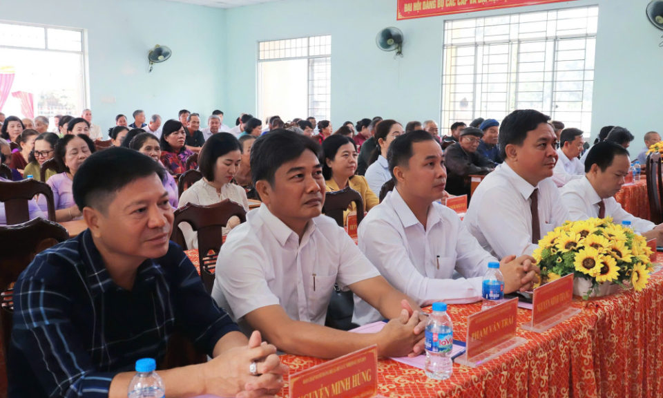 Sôi nổi Ngày hội Đại đoàn kết toàn dân tộc tại xã Bến Lức