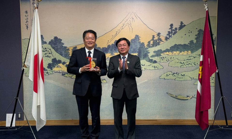 Bí thư Tỉnh ủy Tây Ninh chào xã giao Thống đốc tỉnh Yamanashi (Nhật Bản)