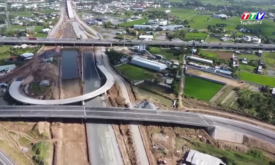 Cơ bản hoàn thành 55/58km cao tốc Bến Lức - Long Thành