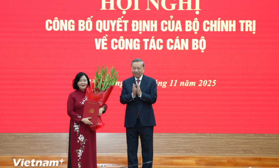 Bà Bùi Thị Minh Hoài giữ chức Bí thư Đảng ủy Mặt trận Tổ quốc, các đoàn thể Trung ương