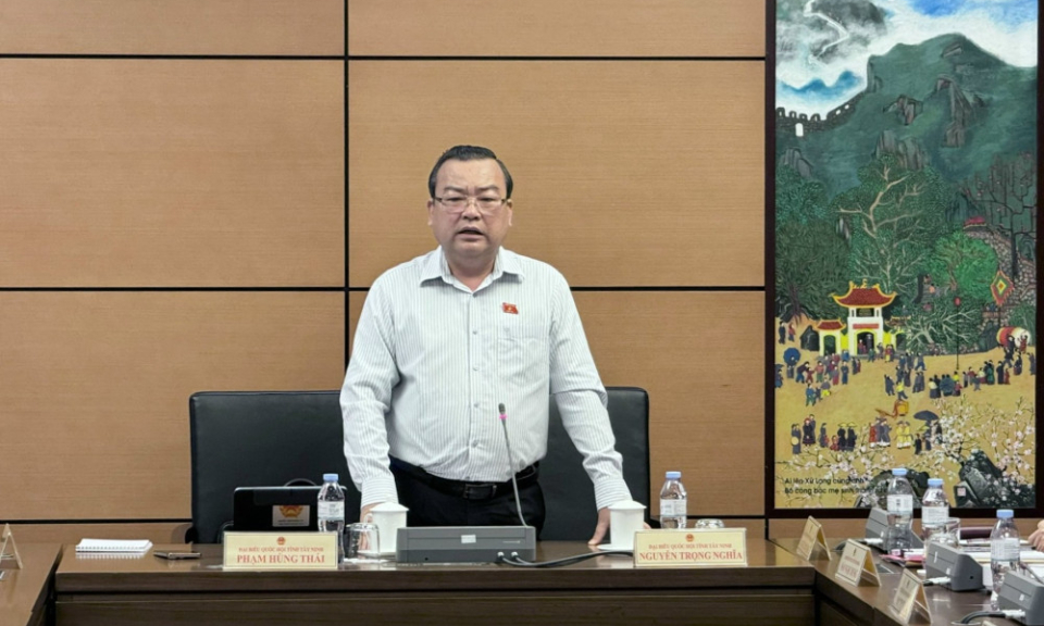 Đoàn đại biểu Quốc hội tỉnh Tây Ninh tham gia góp ý Văn kiện trình Đại hội đại biểu toàn quốc lần thứ XIV của Đảng