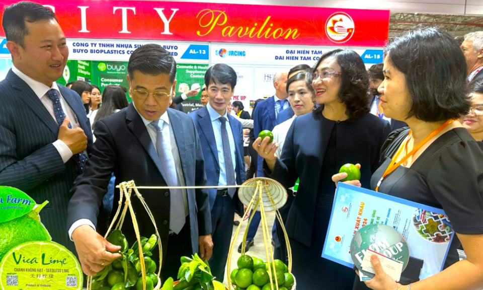 Thúc đẩy thương mại, nâng tầm sản phẩm nông nghiệp