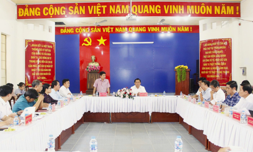 Lãnh đạo UBND tỉnh làm việc với phường An Tịnh về tình hình kinh tế - xã hội