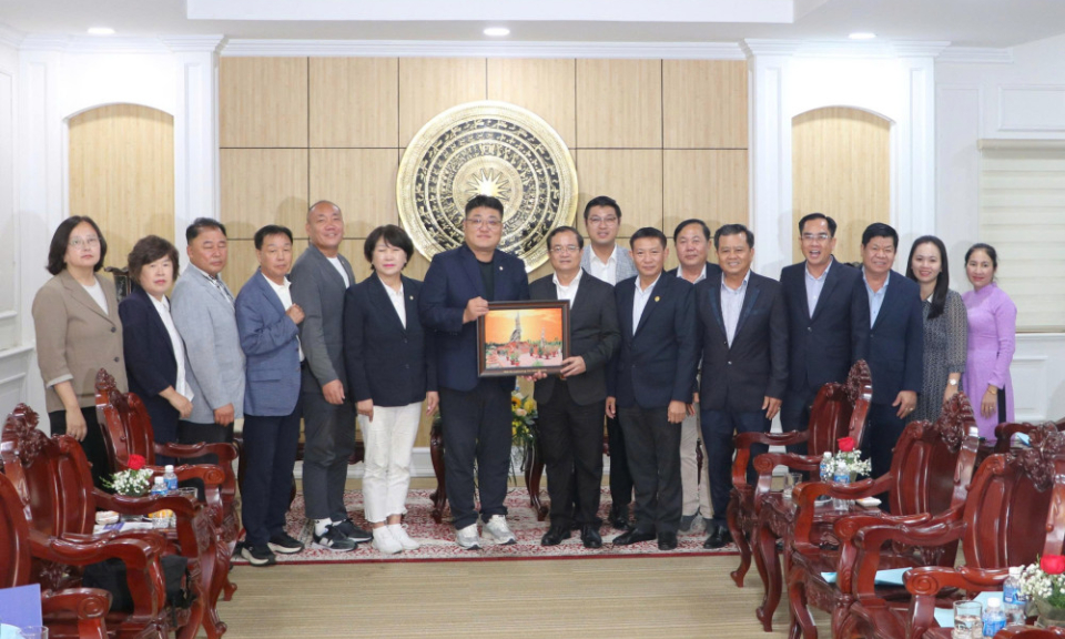 Tây Ninh - thành phố Gimhae (Hàn Quốc): Tăng cường giao lưu, hợp tác phát triển toàn diện