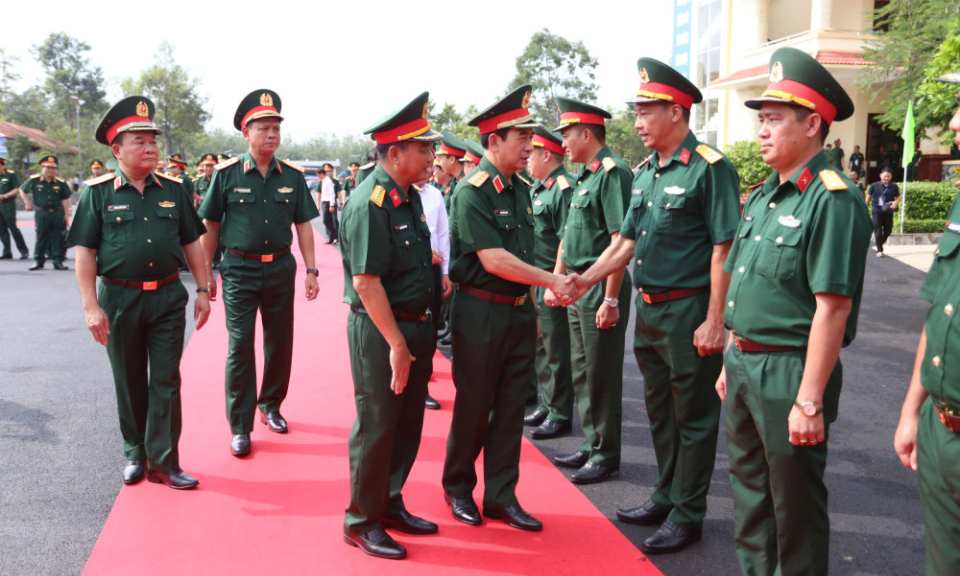 Đại tướng Phan Văn Giang làm việc với Sư đoàn 5, Quân khu 7