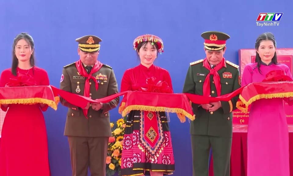 Khánh thành khu phòng học bán trú Trường Tiểu học Bến Cầu