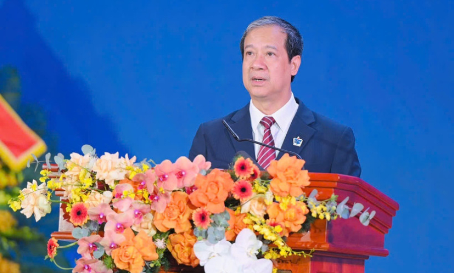 Bộ trưởng Bộ GD-ĐT: Nhà giáo cần làm sao xứng đáng với sự tôn vinh