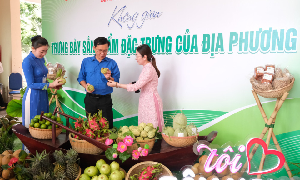 Không gian trưng bày sản phẩm đặc trưng - điểm nhấn tại Đại hội đại biểu MTTQ Việt Nam tỉnh Tây Ninh lần thứ I