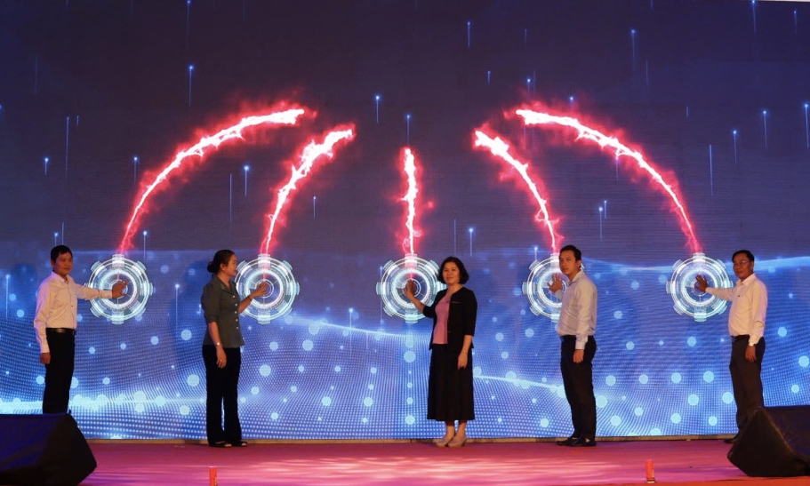 Khai mạc Phiên chợ thanh toán không tiền mặt tỉnh Tây Ninh năm 2025