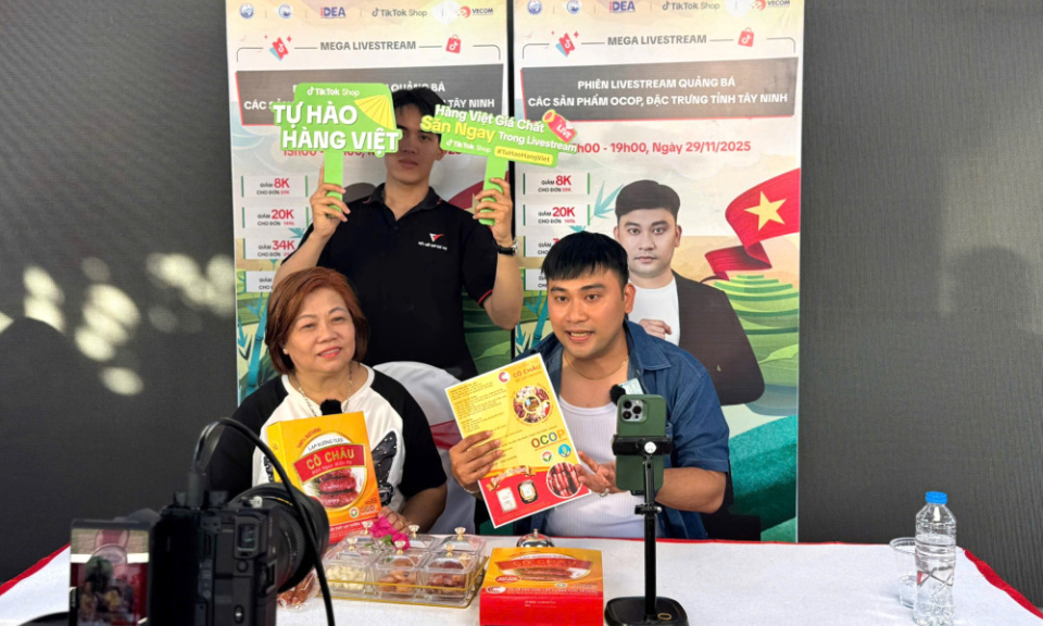 Tây Ninh tổ chức thành công 2 phiên livestream quảng bá sản phẩm OCOP và đặc sản vùng miền