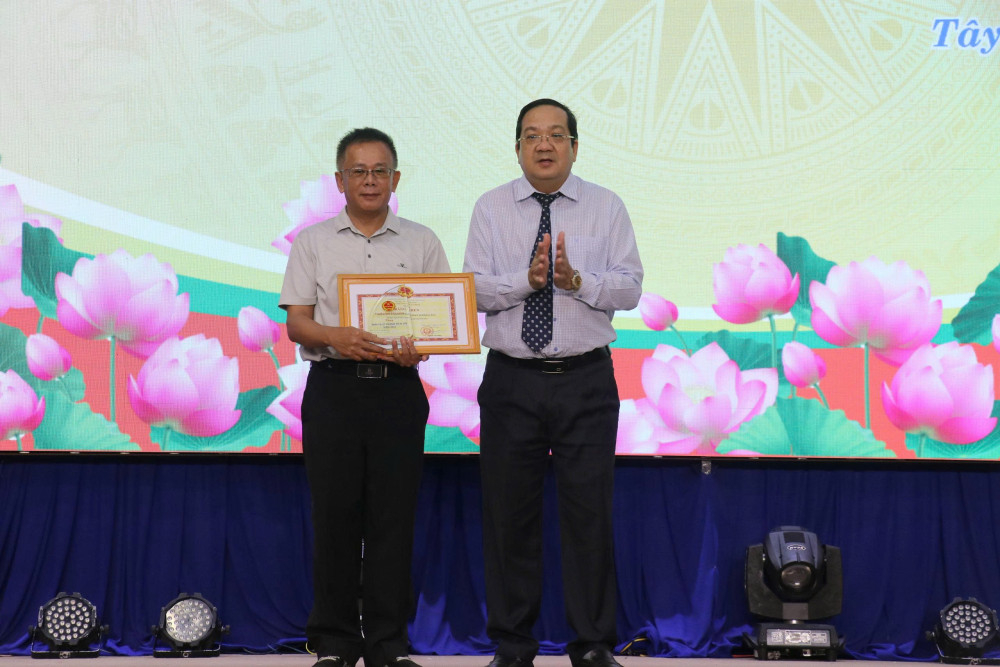 Công ty Cổ phần Công nghiệp FEDERAL BAY vinh dự nhận Bằng khen của Bộ Tài chính vì thực hiện tốt chính sách, pháp luật thuế năm 2023