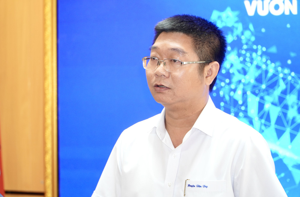 Phó Trưởng ban Thường trực Ban Tuyên giáo và Dân vận Tỉnh ủy Võ Trần Tuấn Thanh phát biểu tại buổi làm việc