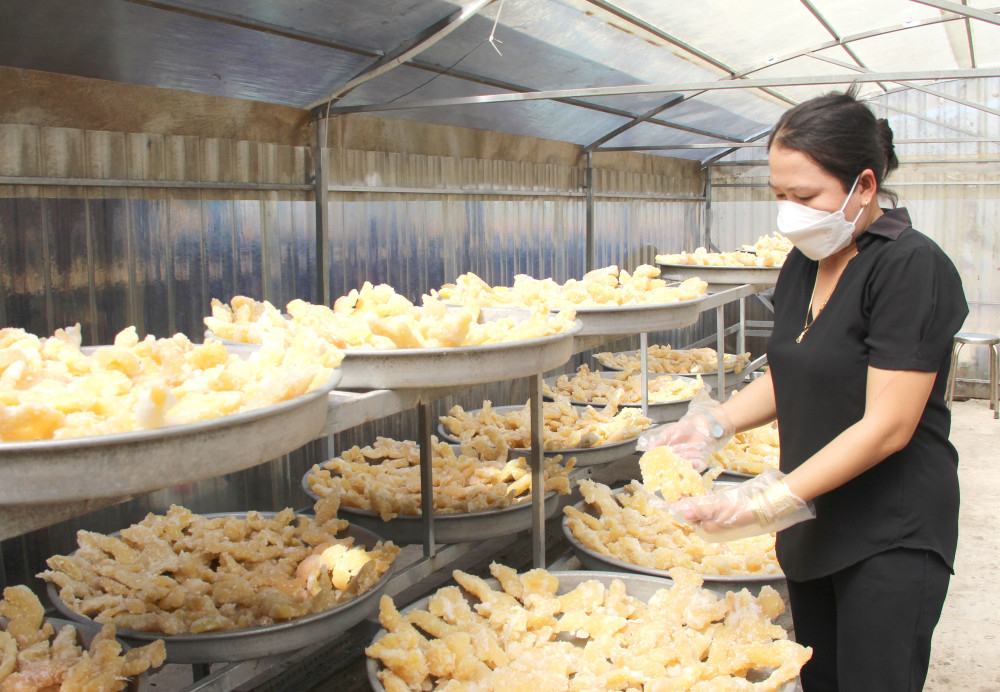 Đặc sản Tết hối hả v&agrave;o m&ugrave;a