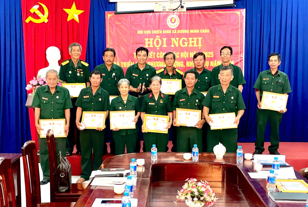 X&atilde; Dương Minh Ch&acirc;u: Phong tr&agrave;o cựu chiến binh gi&uacute;p nhau giảm ngh&egrave;o ph&aacute;t huy hiệu quả