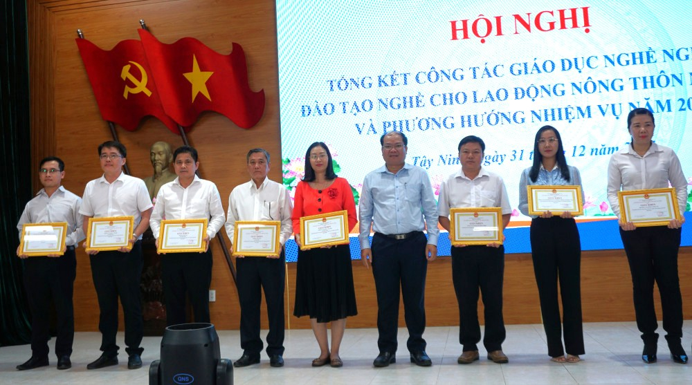 Tăng cường li&ecirc;n kết, đ&agrave;o tạo nguồn nh&acirc;n lực chất lượng