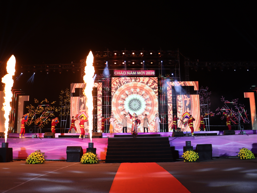 Tiết mục mở màn ấn tượng Những năm Ngọ vang dội non sông