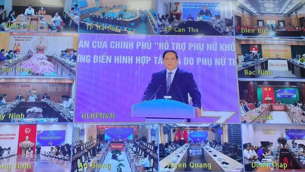 Thủ tướng Chính phủ Phạm Minh Chính ghi nhận và đánh giá cao nỗ lực của Hội Liên hiệp Phụ nữ Việt Nam và các bộ, ngành, địa phương triển khai Đề án 939 trong 8 năm qua