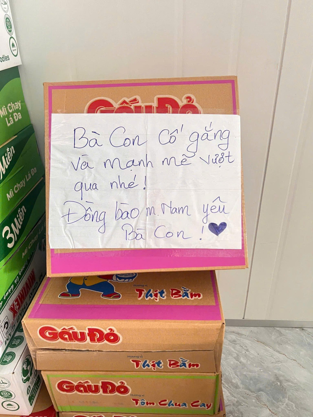 Những lời nhắn gửi đến người dân miền Trung đang bị ảnh hưởng nặng nề do lũ lụt