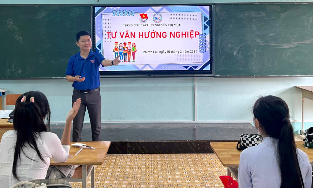 Thầy Lương Vĩnh Hiếu