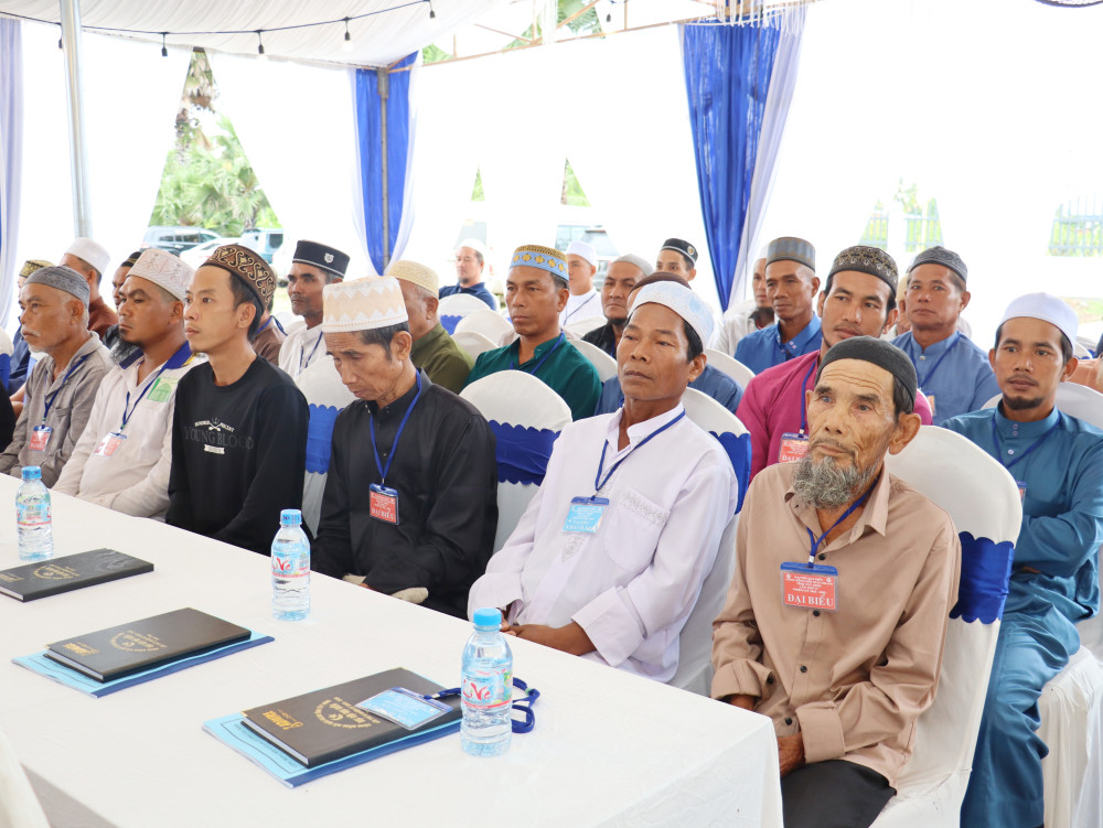 Đại biểu đại diện cho tín đồ Islam trong tỉnh