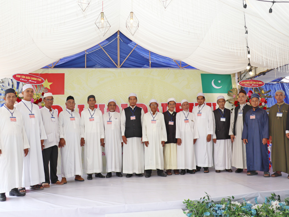 Ban đại diện Cộng đồng Hồi giáo Tây Ninh nhiệm kỳ 2025 - 2030 ra mắt tại Đại hộ