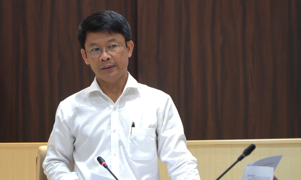 Trưởng ban Pháp chế HĐND tỉnh Tây Ninh Phạm Văn Đặng phát biểu kết luận hội nghị