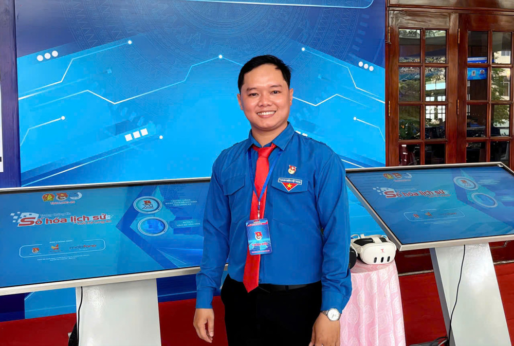 Bí thư Đoàn TNCS Hồ Chí Minh xã Mỹ Hạnh Lê Khắc Huy 