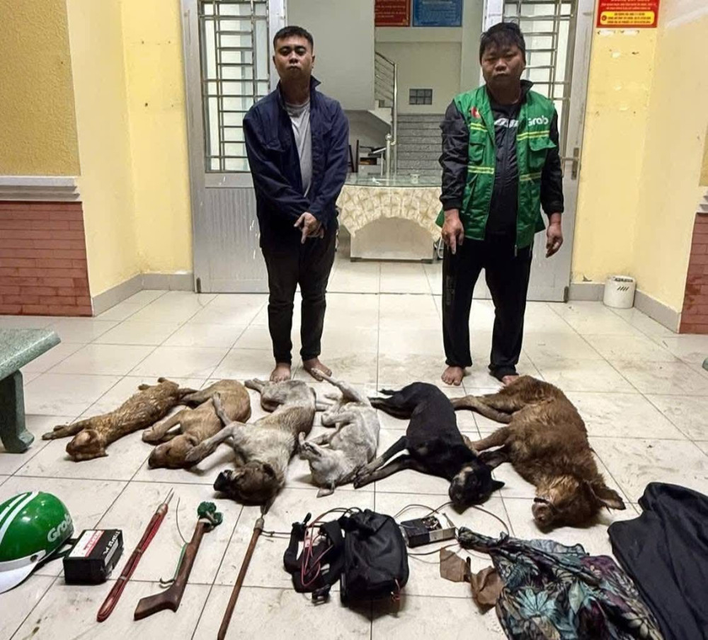 2 đối tượng tại cơ quan Công an