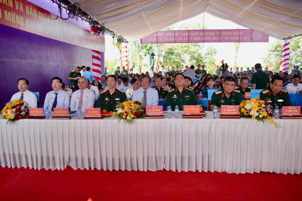 Đại biểu tham dự lễ khánh thành