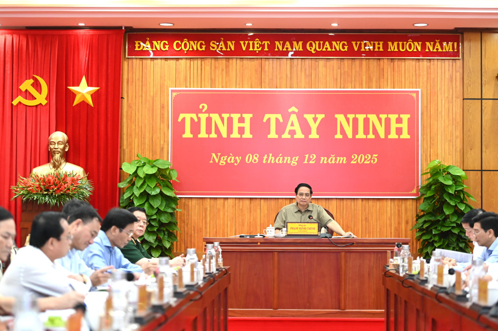 Thủ tướng Chính phủ Phạm Minh Chính chủ trì cuộc làm việc với Ban Thường vụ Tỉnh ủy Tây Ninh