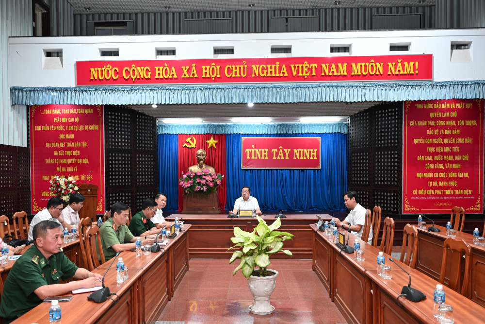 Các đại biểu dự phiên họp tại điểm cầu tỉnh Tây Ninh