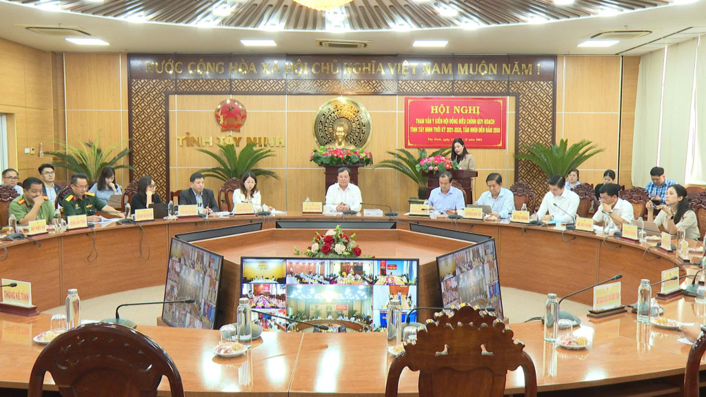 Đại biểu tham dự hội nghị 